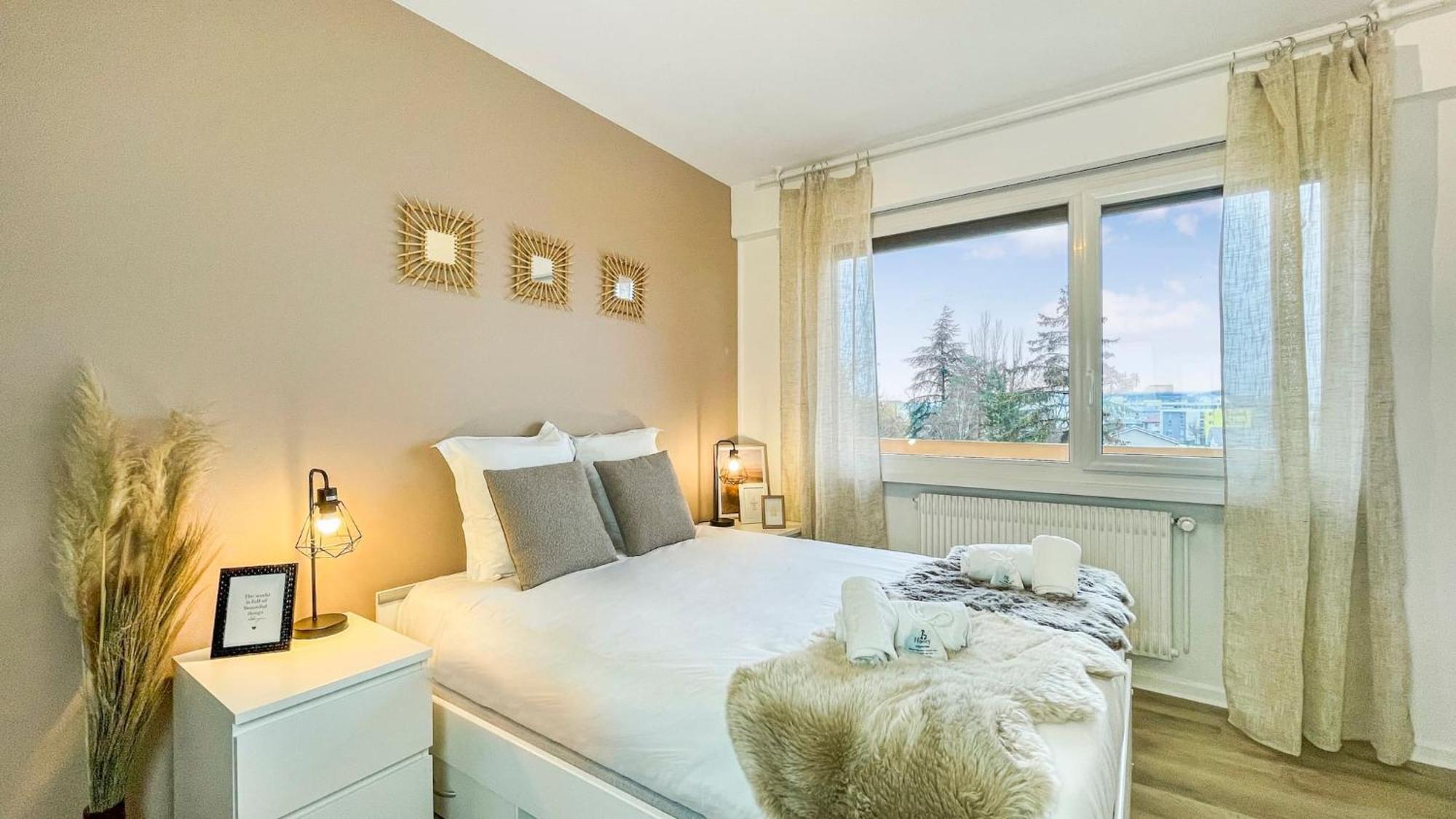 La Coloc Mugi: Upscale Shared Living with Private Rooms and Balcony Annemasse Exterior photo