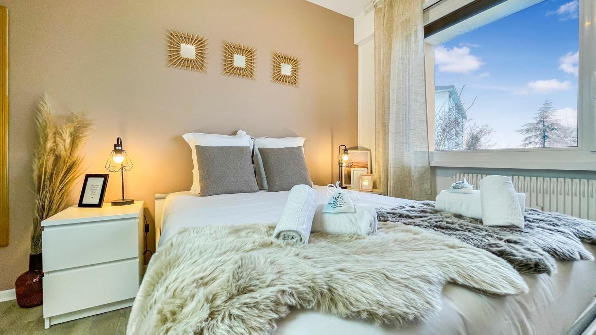 La Coloc Mugi: Upscale Shared Living with Private Rooms and Balcony Annemasse Exterior photo